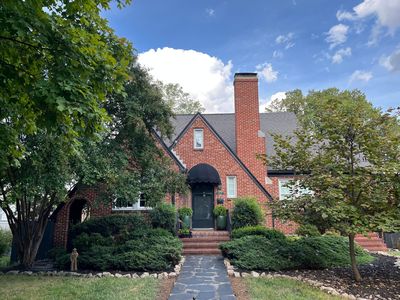 2017 Avenel Ave SW