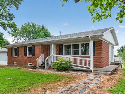 102 E Hospital Rd