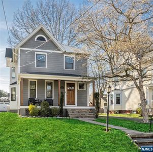 309 Maple Ave