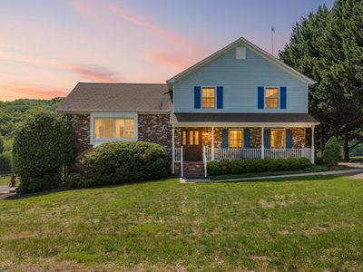 115 Meadowridge Dr