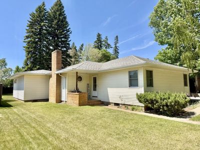 318 8th Ave SW