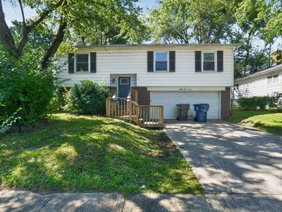 8505 E 34th Pl