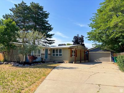 2057 E Castle Hill Ave