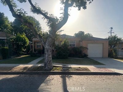 9523 Mallison Ave