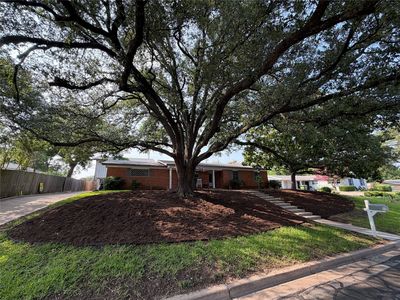 5713 Roberts Dr