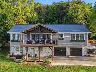2526 Scenic Lake Cir