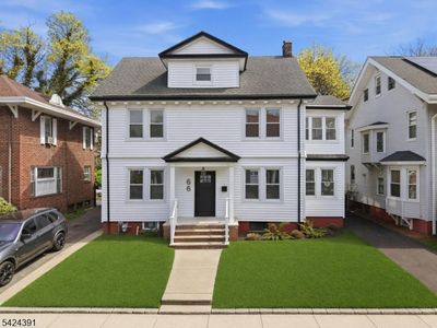 66 Girard Pl