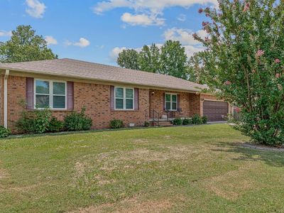 1303 Daniel Dr