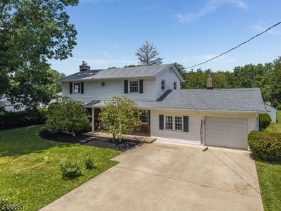 44 Pleasant Valley Rd