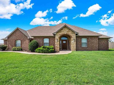1210 NW Gray Hawk Dr