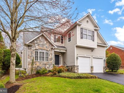 2610 John Marshall Dr