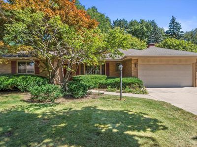 3046 South Stratton DRIVE