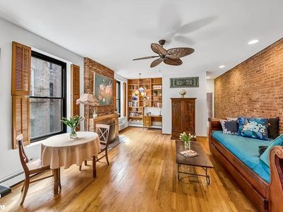 202 W 92nd St APT 4R