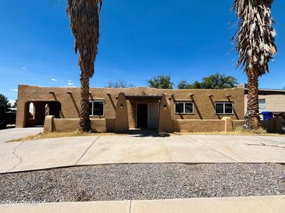 1605 Juniper Ave