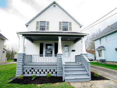 1069 Buena Vista Ave NE