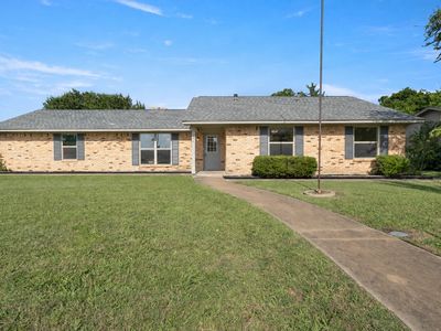 Property at 790 W Jefferson St, Van Alstyne, TX