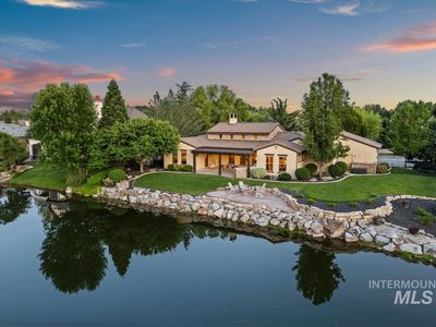 966 W Watersford Dr
