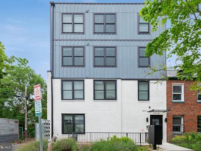 1019 17th Pl NE #103