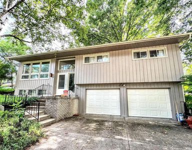 604 Cedar St
