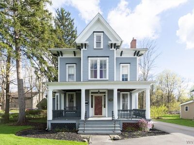 305 Main St