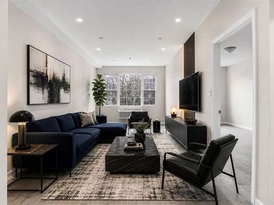 508 Van Nest Ave Floor 1