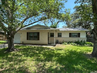 134 ROSEWOOD DR