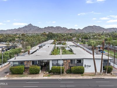 3242 E CAMELBACK Road #204