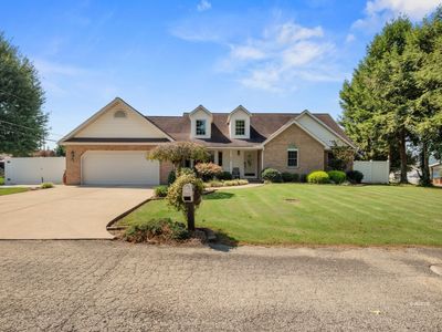 208 Shelby Ave