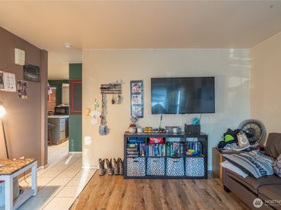 1221 S Lakeland Drive