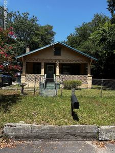 630 CENTER Street