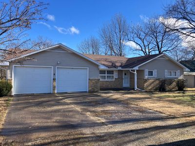 Property at 602 S Larson Ave, Chanute, KS