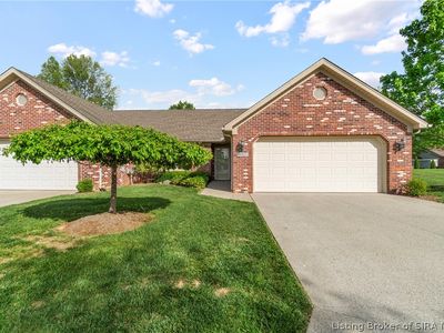 8457 Hunters Trace