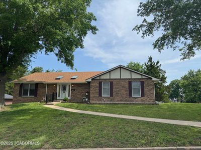 Property at 2200 W Edgewood Dr, Jefferson City, MO