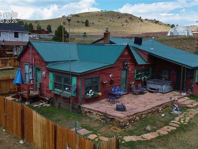 307 W Golden Ave