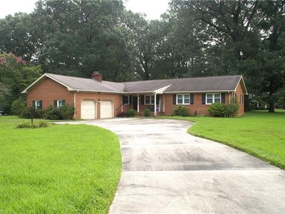 1122 Flobert Dr
