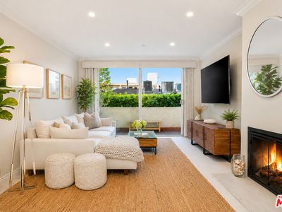 125 Montana Ave APT 204