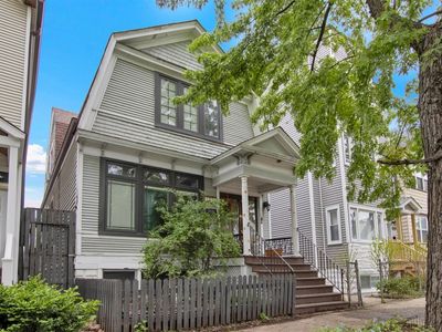 2244 N Maplewood Ave
