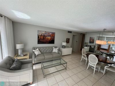 500 NE 14th Ave APT 206