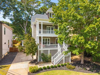 891 Paoli Ave SE