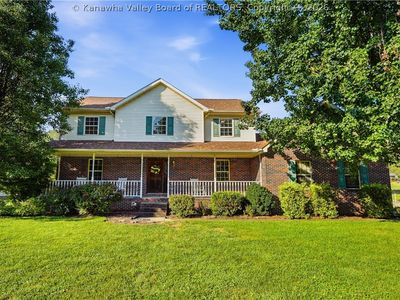 110 Barrington Dr