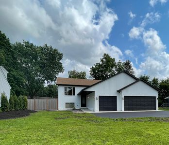 2011 Lake View Dr