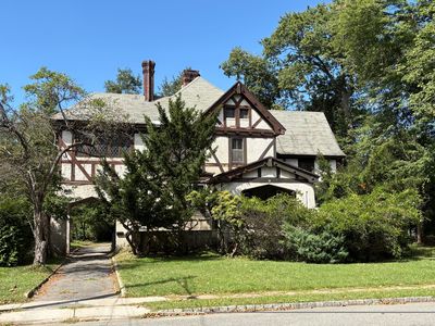 25 Central Ave