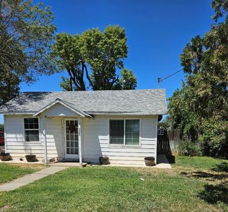 446 Oak St