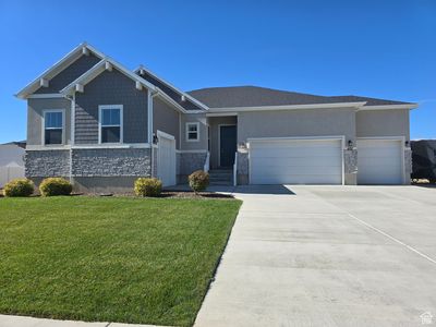 697 N 3275 W