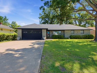Property at 530 W 8th St, Chelsea, OK
