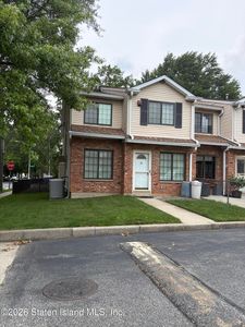 16 Ferndale Ct