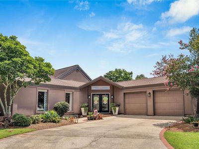 781 Fairfield Ave