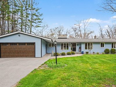 1607 E Putnam Dr