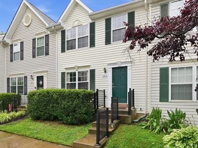 526 Highland Towne Ln