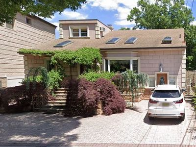 47 Gaylord Dr N